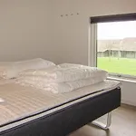 2 Bedroom Stunning In * אלינגה