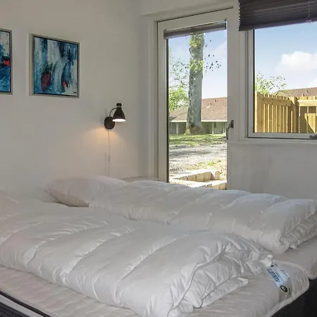 Apartamento 2 Bedroom Stunning In Allinge-Sandvig